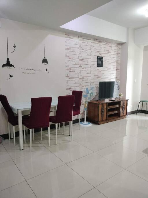 Cubao Manhattan Heights, Unit 8Bc Tower B, 1 Br Manila Exterior foto